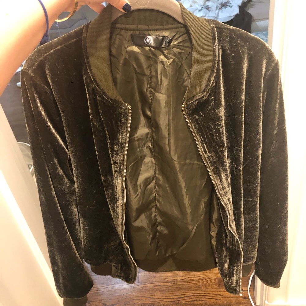 Olive green velvet bomber jacket - missguided